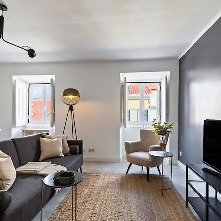 Stunning 2 Bedroom Apartment Near Belem Lisboa Exteriör bild