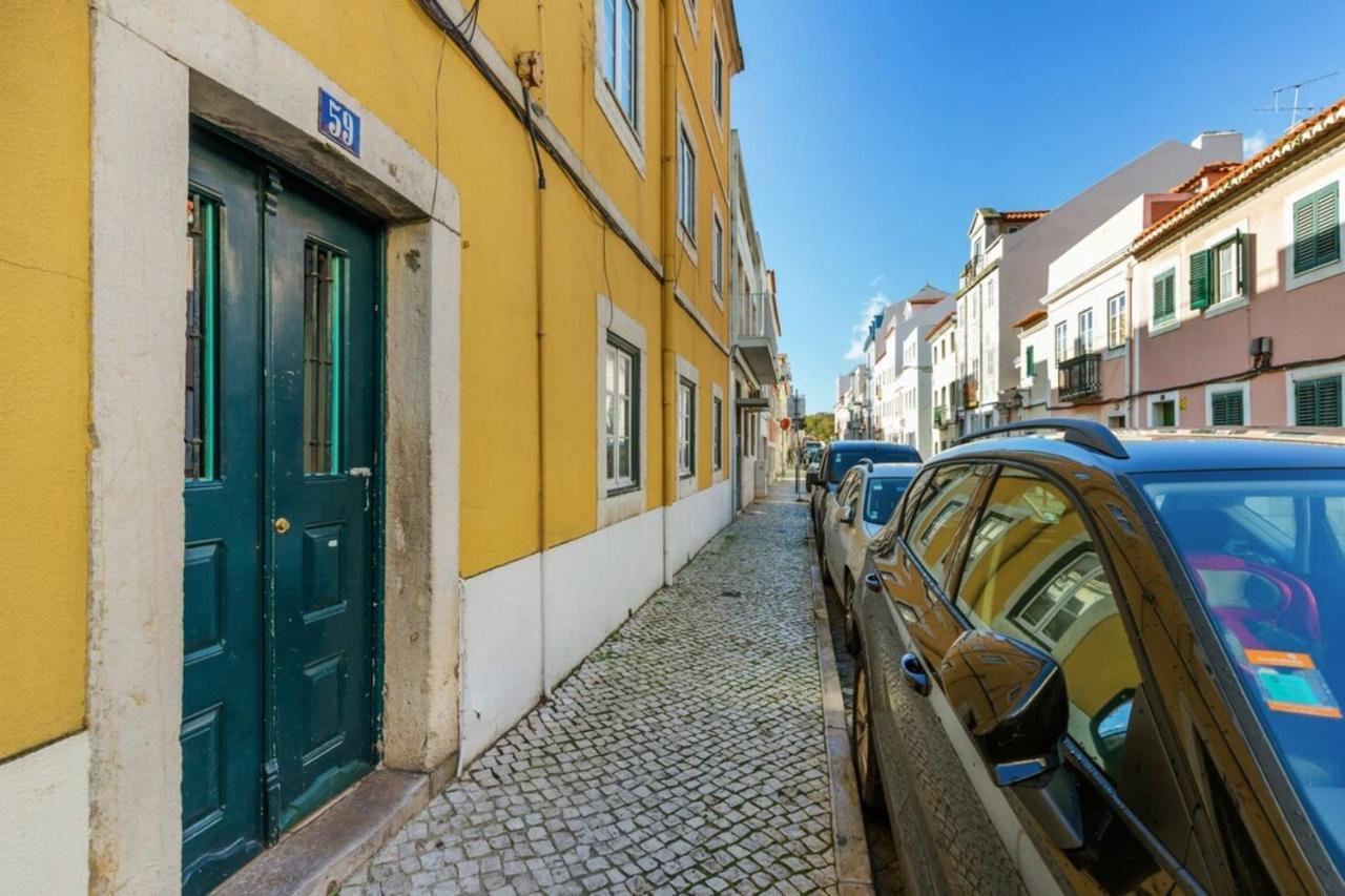 Stunning 2 Bedroom Apartment Near Belem Lisboa Exteriör bild