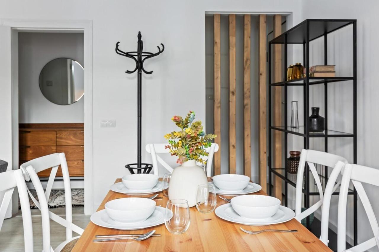 Stunning 2 Bedroom Apartment Near Belem Lisboa Exteriör bild