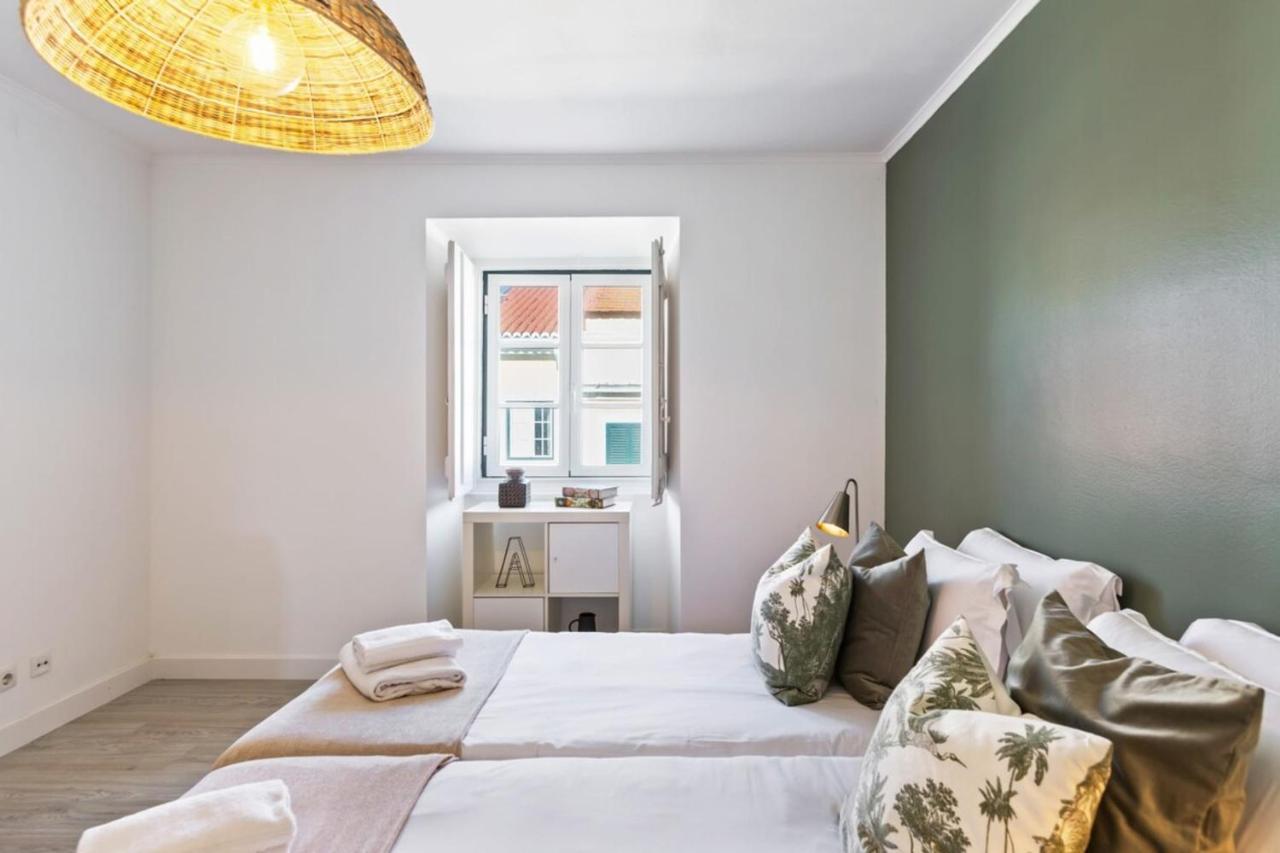 Stunning 2 Bedroom Apartment Near Belem Lisboa Exteriör bild