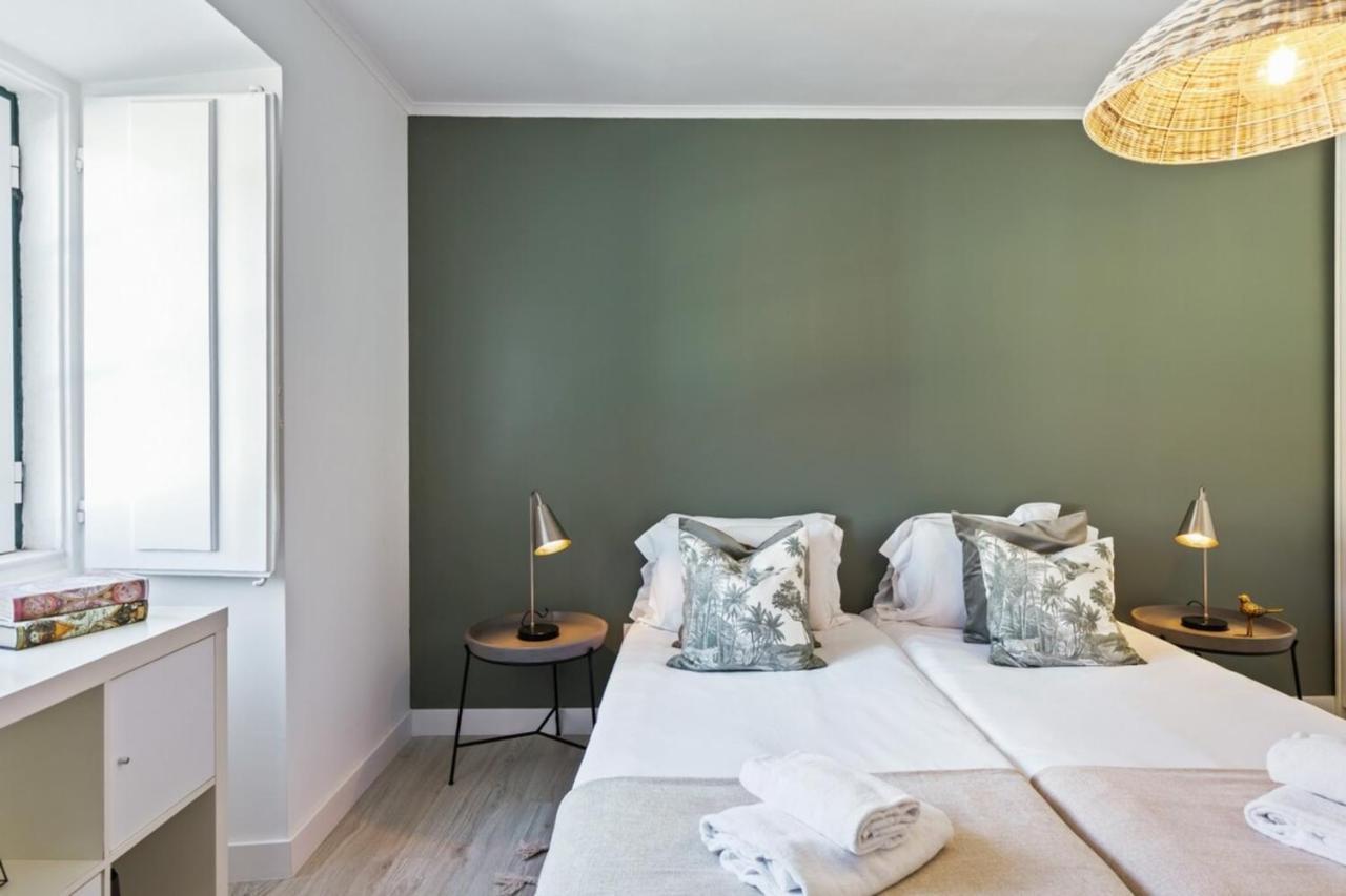 Stunning 2 Bedroom Apartment Near Belem Lisboa Exteriör bild